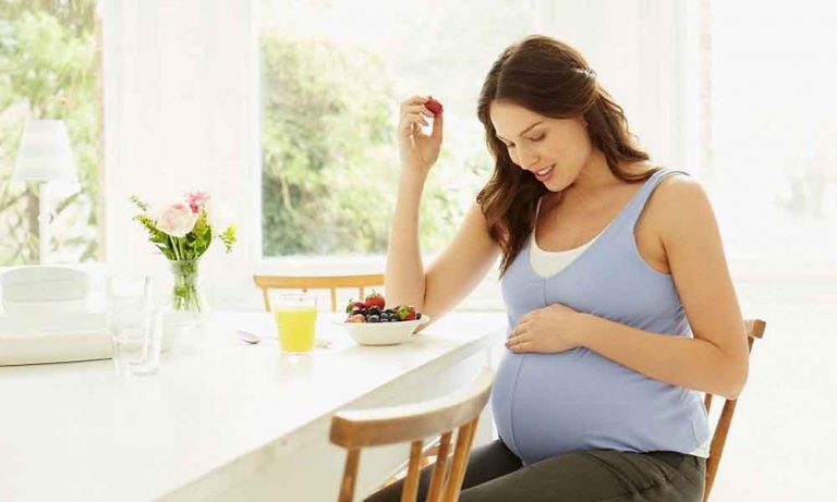 प्रेगनेंसी में क्या खाने से शिशु विकलांग होता है