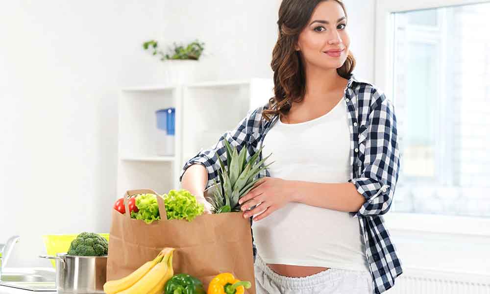 प्रेगनेंसी-में-भूलकर-भी-इन-चीजों-को-नहीं-खाना-चाहिए प्रेगनेंसी में भूलकर भी इन चीजों को नहीं खाना चाहिए