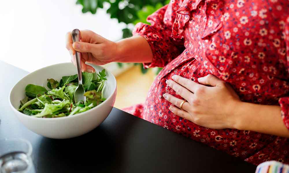 प्रेग्नेंट-महिला-गर्मी-के-मौसम-में-दिन-में-यह-खाएं प्रेग्नेंट महिला गर्मी के मौसम में दिन में यह खाएं