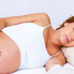 अचानक से उठने के कारण गर्भ में शिशु को हो सकती हैं यह दिक्कत