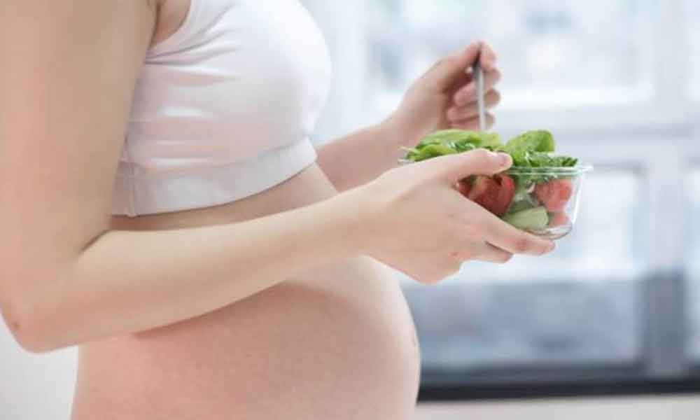 What should not a pregnant woman eat in winter
