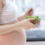 What should a pregnant woman not eat at night