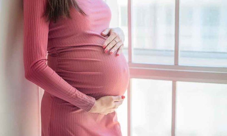 गर्भ में बच्चे के स्वस्थ होने के 7 महत्वपूर्ण संकेत